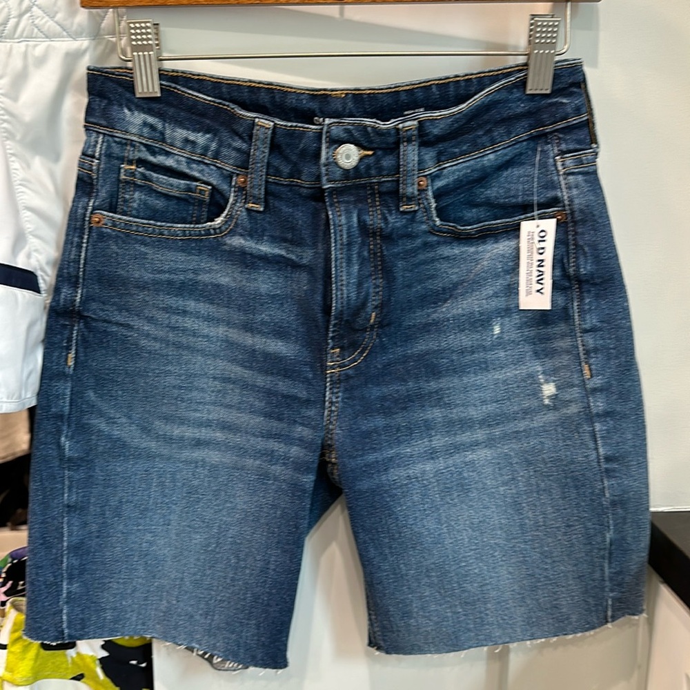 NWT Old Navy Shorts size 2 high rise